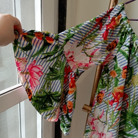 Off Shoulder Floral Striped Top - Picture 6 of 9